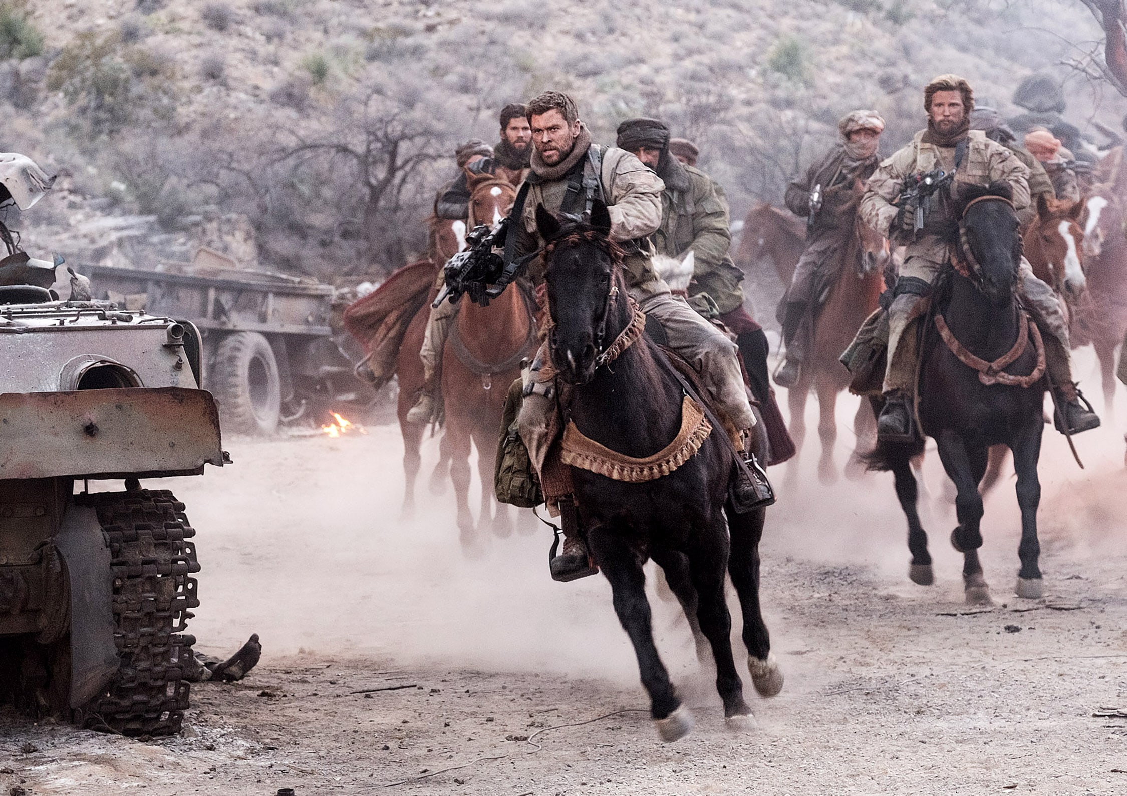 (Front) CHRIS HEMSWORTH as Captain Nelson in Jerry Bruckheimer Films’, Black Label Media’ and Alcon Entertainment’s war drama “12 STRONG,” a Warner Bros. Pictures release. Photo by David James